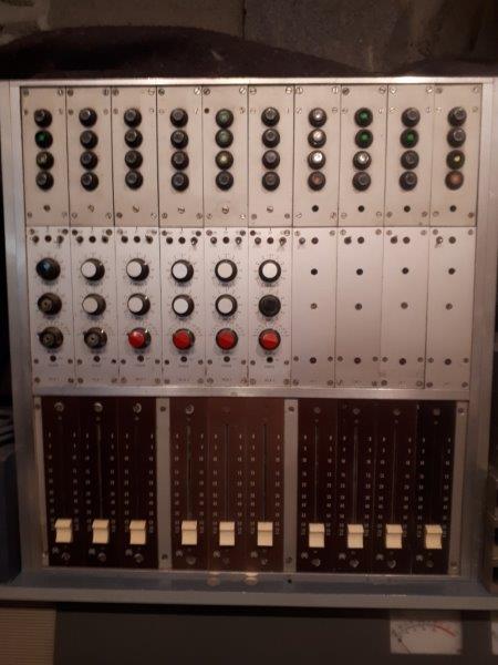 Collection_les_sudistes_la_radio.Console_CDM